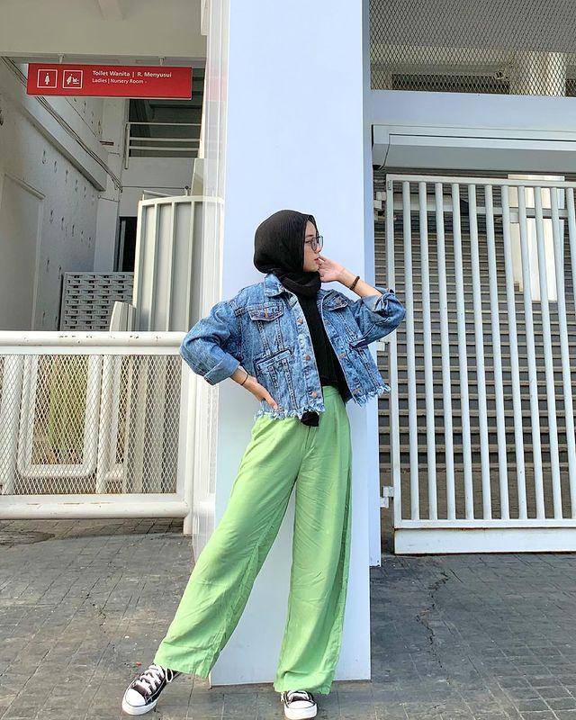 layering outfit ala Ayu Kartika (instagram.com/ayu.kartikaa)