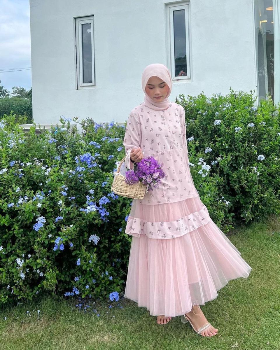 inspirasi OOTD ala Dian (instagram.com/diannn.d)