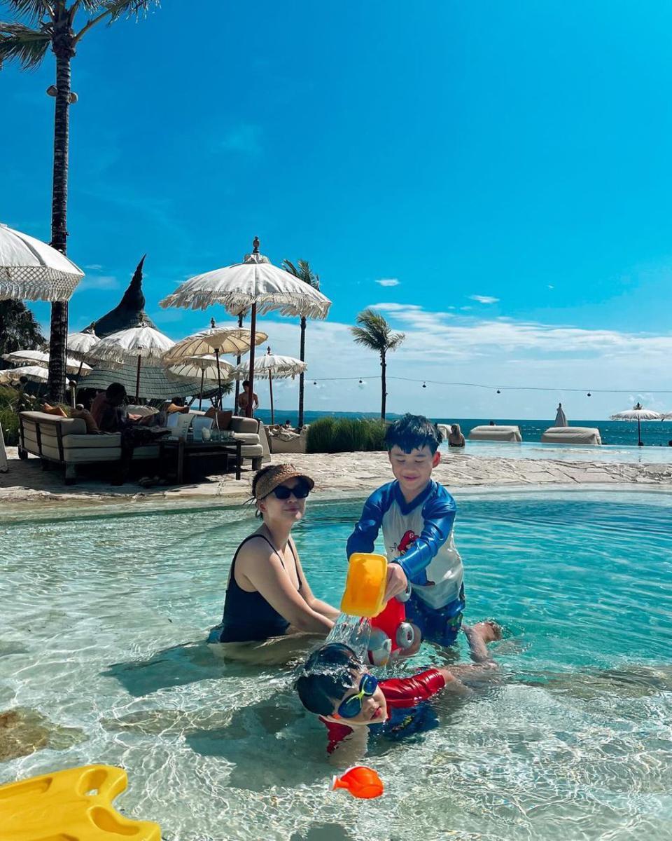 potret Putri Titian dan keluarga liburan di Bali (instagram.com/putrititian)