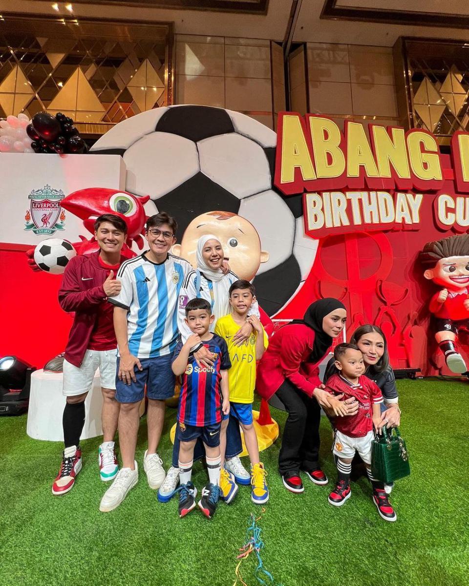 potret keluarga Tya Ariestya dan Lesty (instagram.com/tya_ariestya)