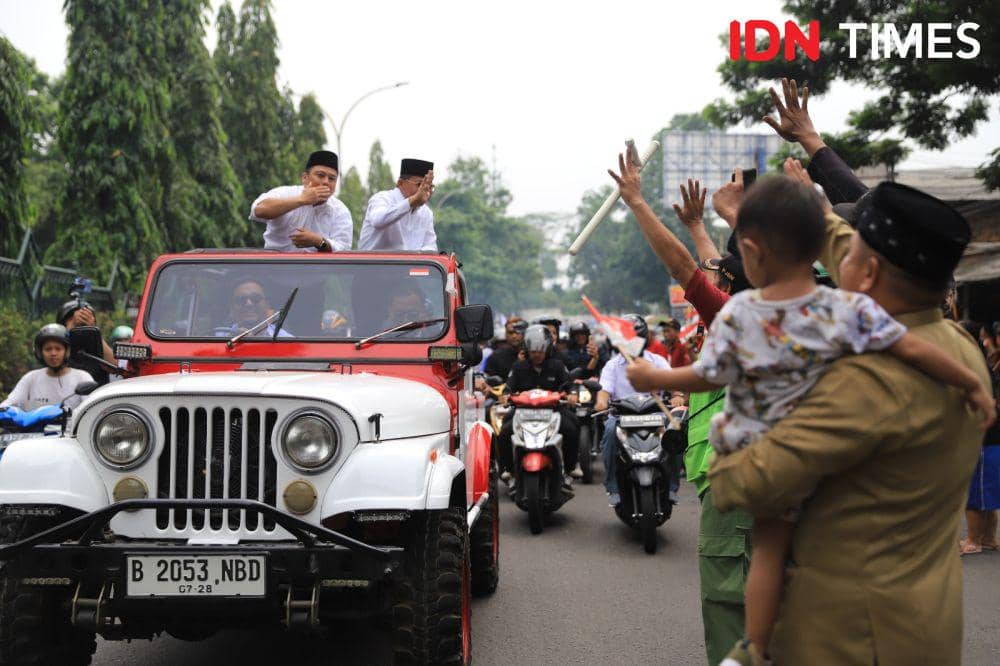 Arief-Sachrudin Diarak Keliling Kota Tangerang Usai Lepas Jabatan
