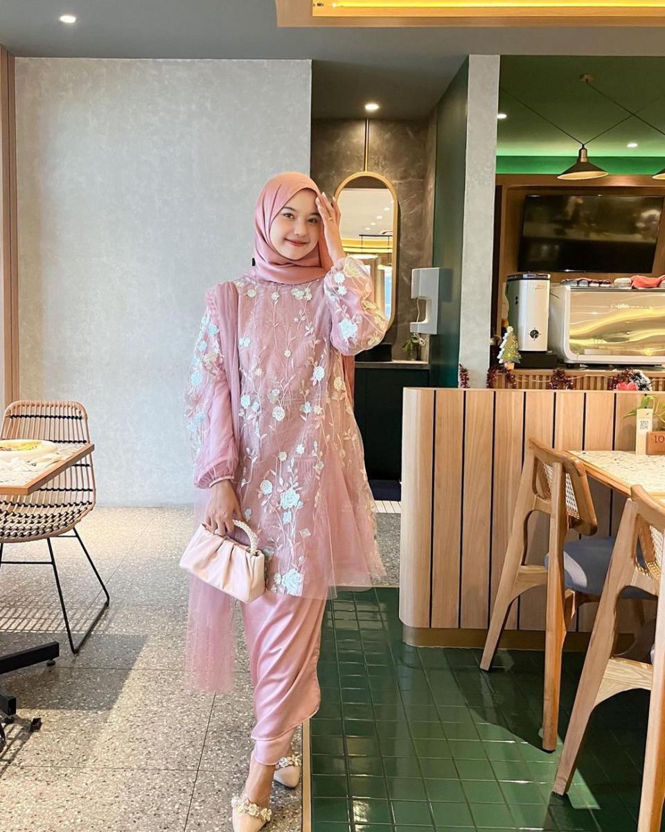 inspirasi OOTD ala Siska Amera (instagram.com/siskaamera)