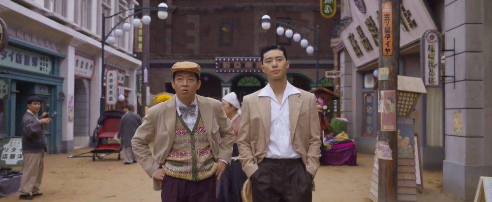 Park Ji Hwan dan Park Seo Joon di Gyeongseong Creature (dok. Netflix/Gyeongseong Creature)
