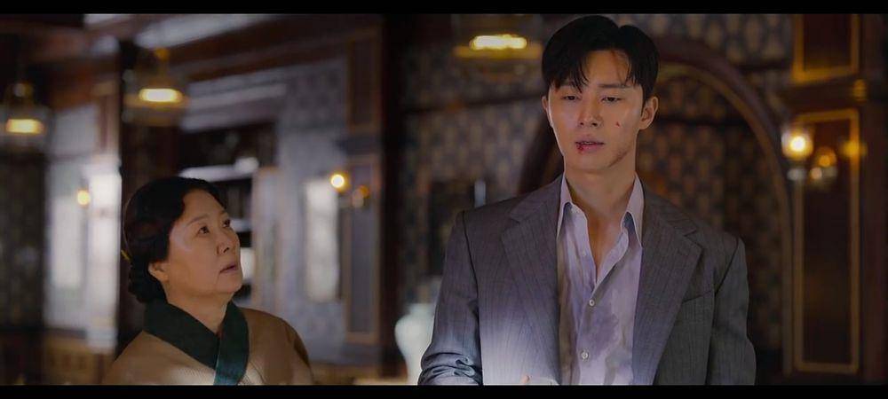 Kim Hae Sook dan Park Seo Joon di Gyeongseong Creature (dok. Netflix/Gyeongseong Creature)
