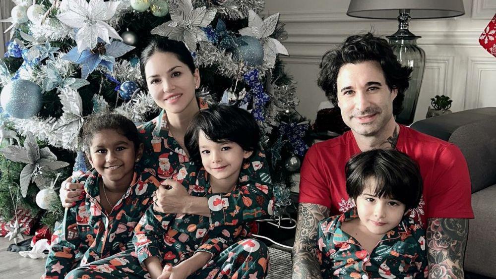 8 Potret Gemas Anak Artis India Rayakan Natal, Ada Raha Kapoor