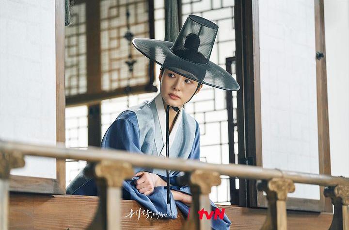 Shin Sae Kyeong di drakor Captivating The King (instagram.com/tvn_drama)