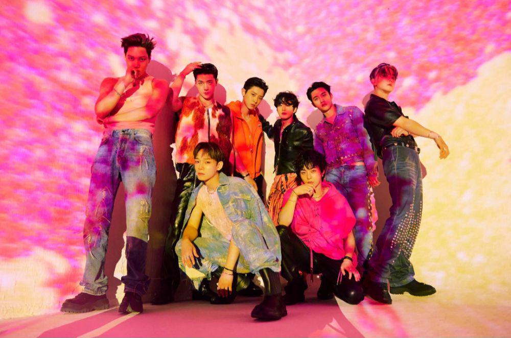 EXO (twitter.com/weareoneEXO)