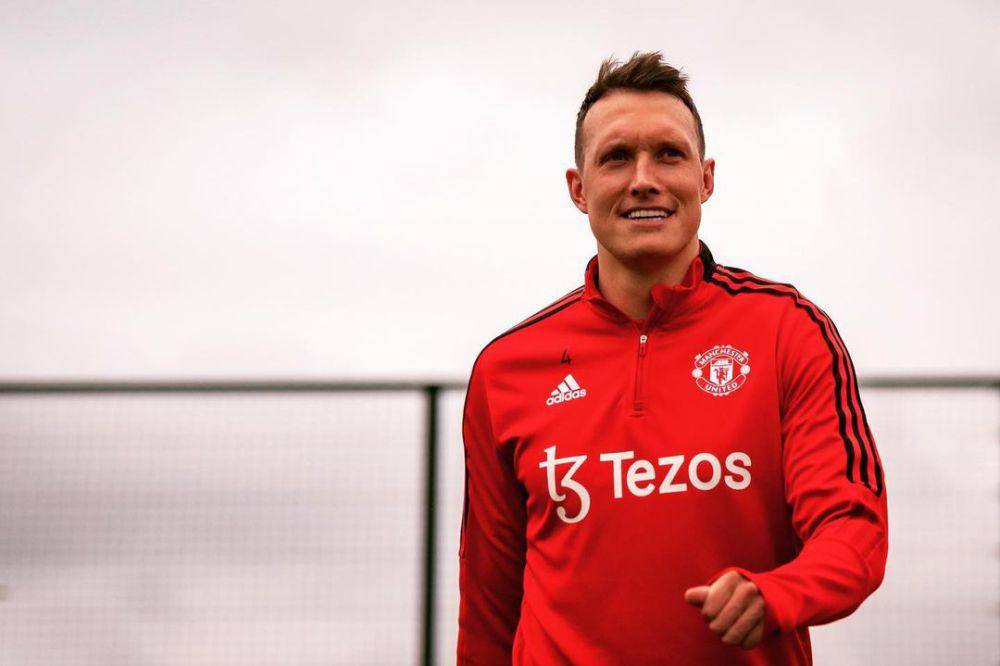 Phil Jones (instagram.com/philjones_4)