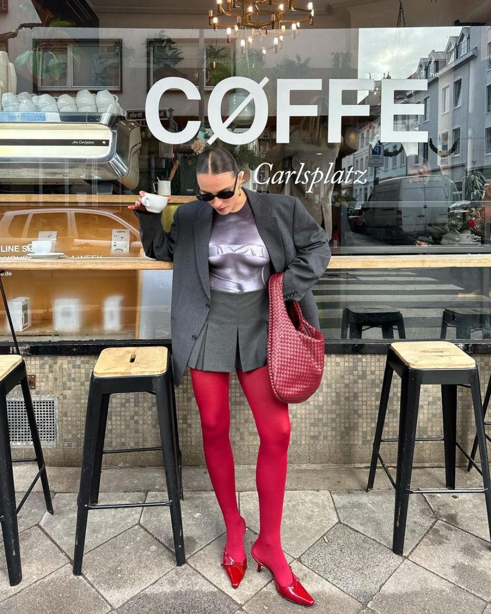 Lara Bsmnn (instagram.com/lara_bsmnn)