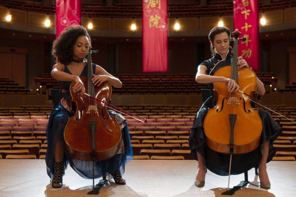 Logan Browning dan Allison Williams dalam film The Perfection (dok. Miramax/The Perfection)