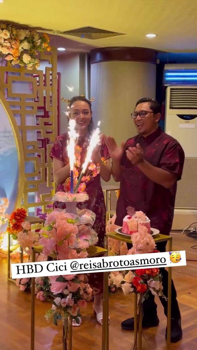 kejutan ulang tahun ke-38 Reisa Broto Asmoro (instagram.com/rrezki)
