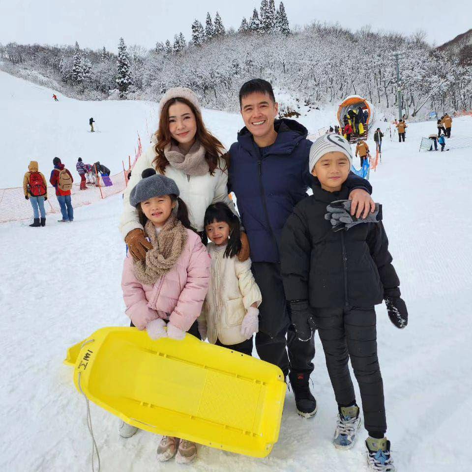 potret keluarga artis (instagram.com/mayaseptha7)