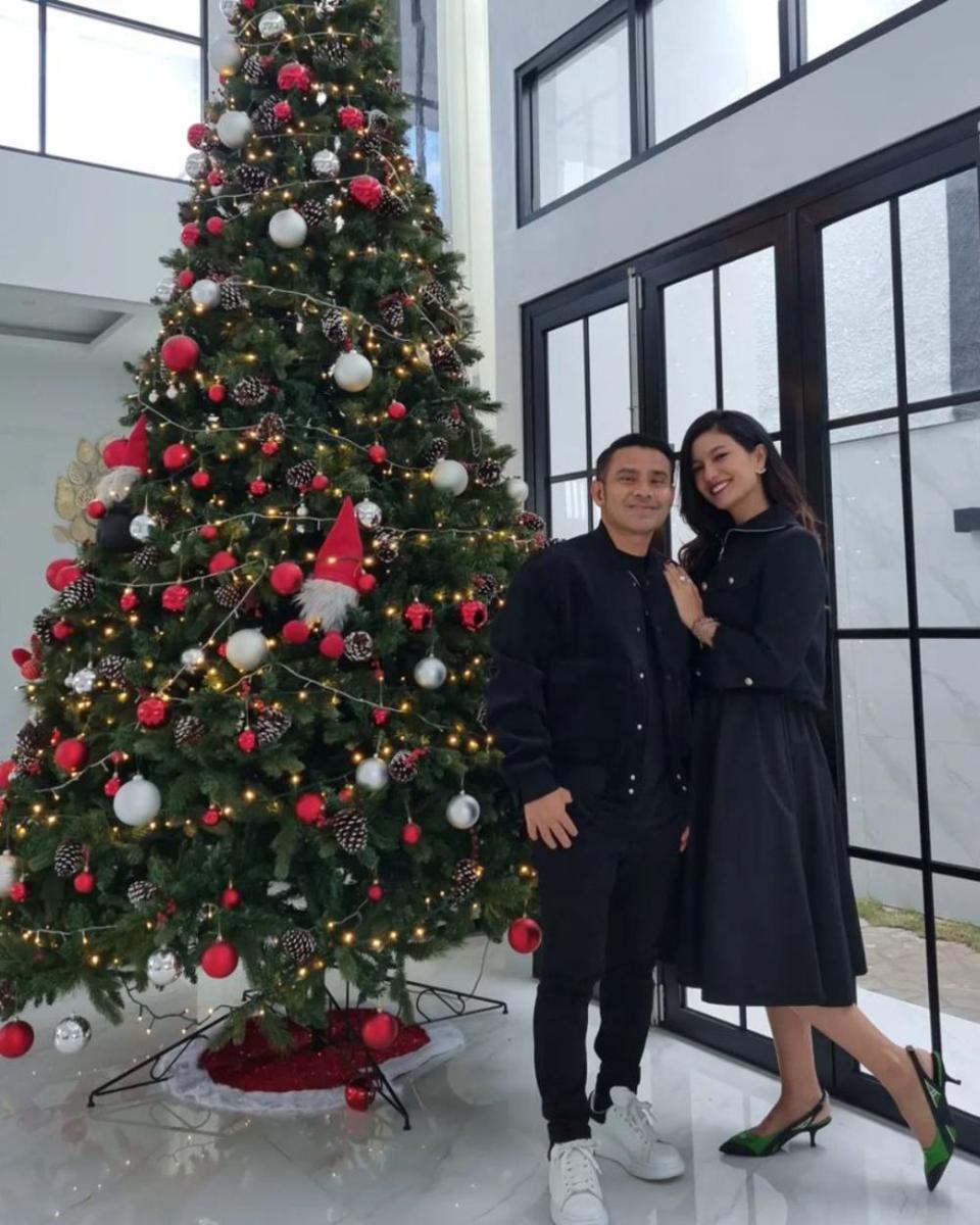 OOTD Artis Pria Indonesia saat Merayakan Natal 2023 (Instagram.com/jud1ka)