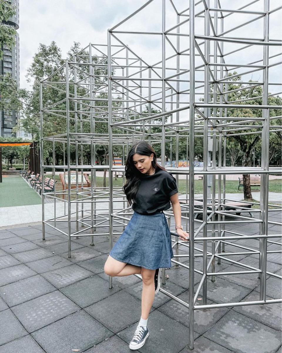 OOTD warna hitam ala Audi Marissa (instagram.com/audimarissa)