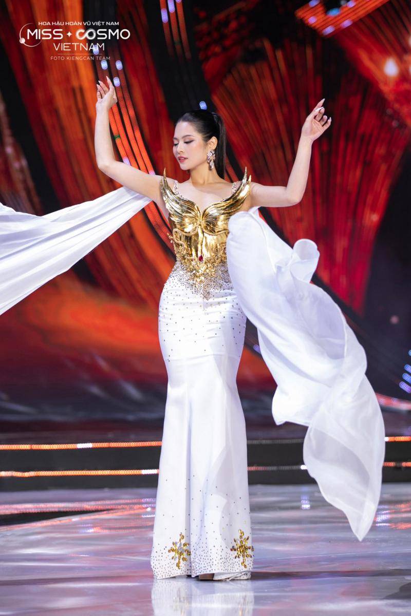 Finalis Miss Cosmo Vietnam 2023, Đặng Trần Ngọc (facebook.com/Miss Cosmo Vietnam)