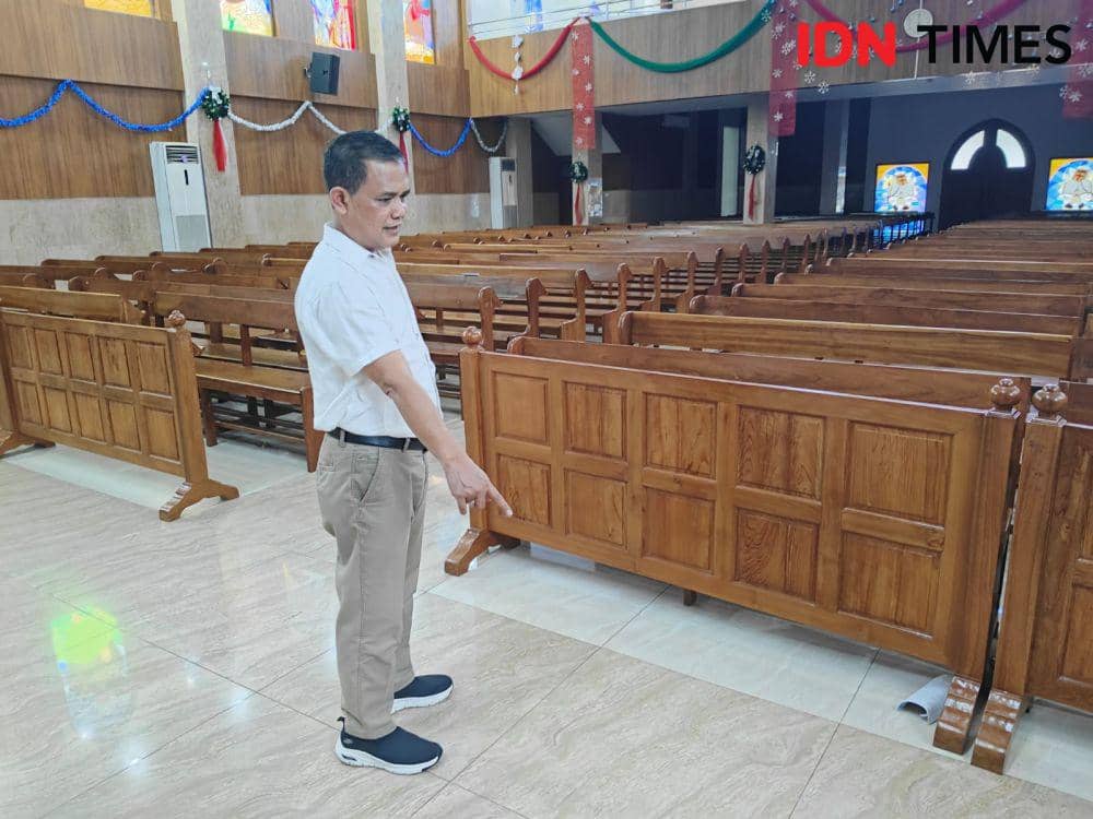 Lokasi terjatuhnya Desmon saat sedang menjadi dirigen. (IDN Times/Imam Faishal)