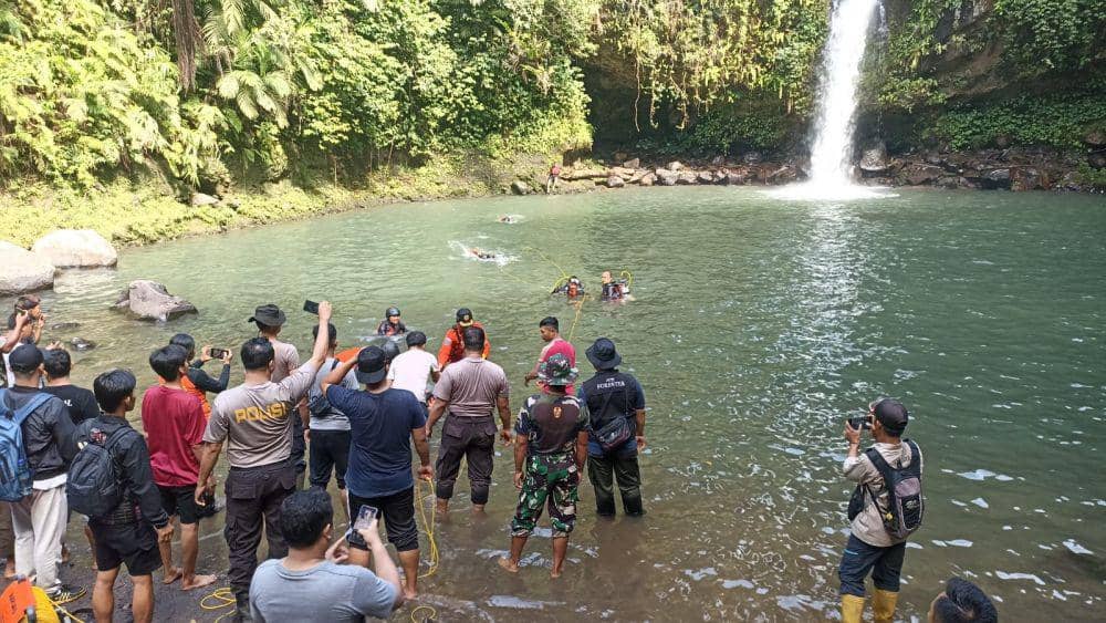 Air Terjun Sendalem Sesaot Lombok Barat, lokasi tenggelamnya wisatawan lokal asal Kota Mataram. (dok. Polresta Mataram)
