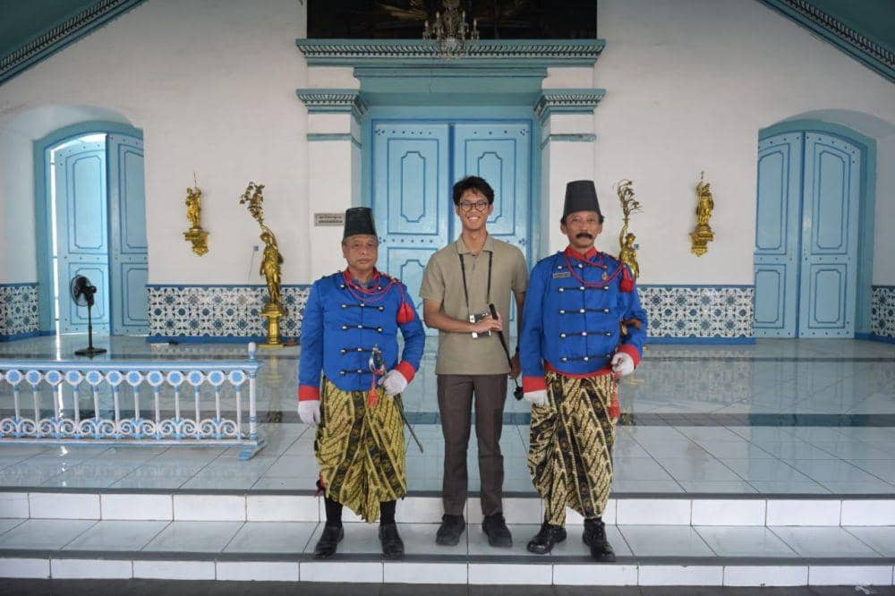 Alam Ganjar berkunjung ke Keraton Solo, Rabu (27/12/2023). (Dok/Tim Media Ganjar))