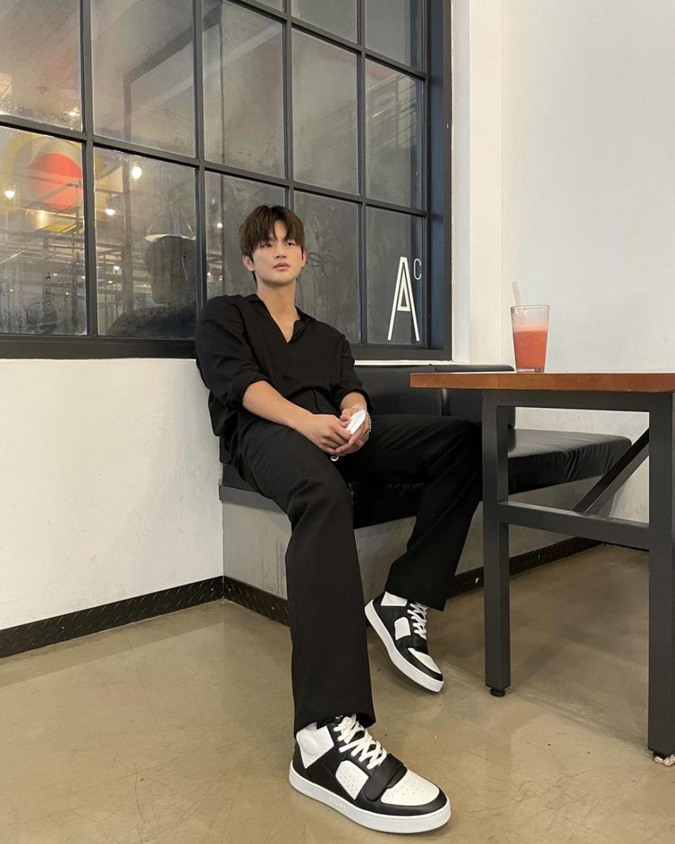 Seo In Guk (instagram.com/seo_cccc)