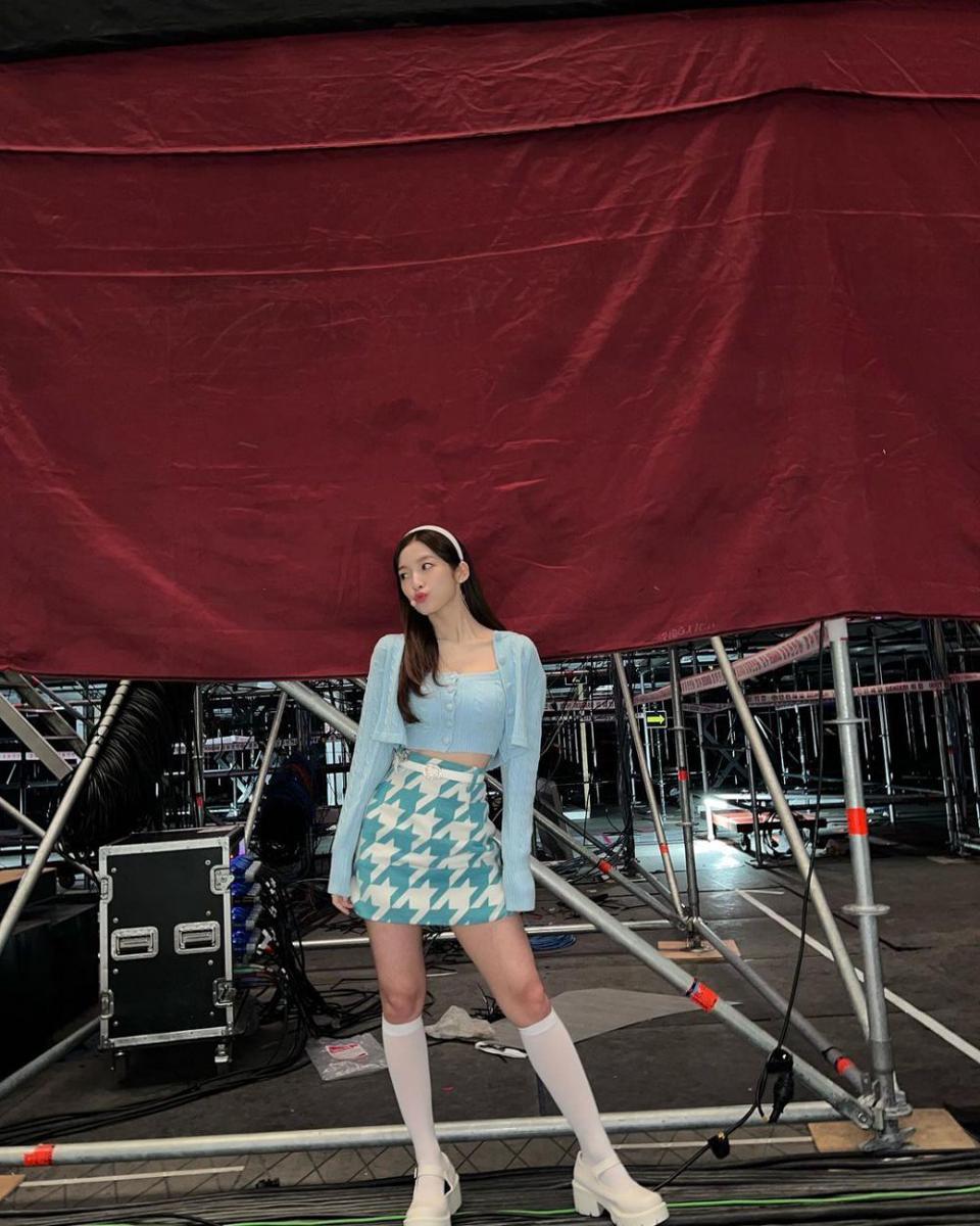 Arin Oh My Girl (instagram.com/ye._.vely618)