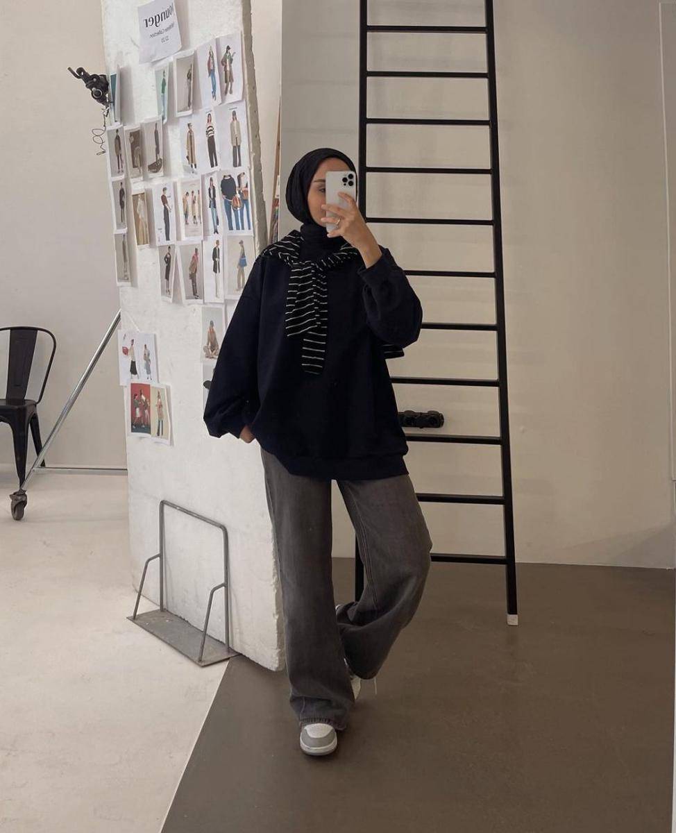 padu padan celana jeans ala Aleyna (instagram.com/atalaraleyna/)