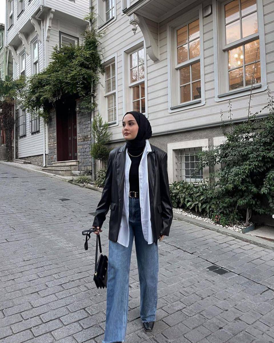 padu padan celana jeans ala Aleyna (instagram.com/atalaraleyna/)