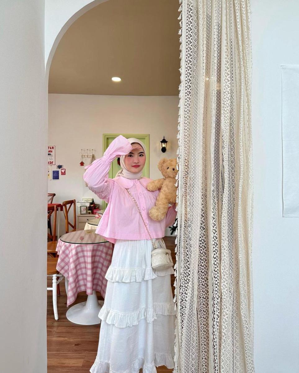 Intan Ghazella (instagram.com/intanghazll_)
