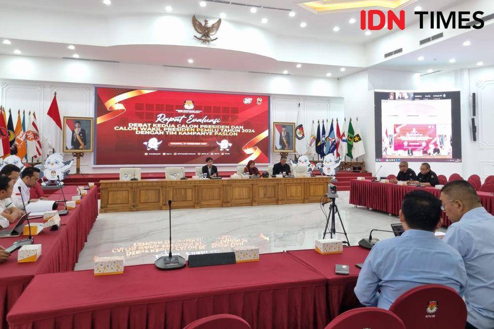 KPU gelar rapat evaluasi debat kedua capres-cawapres 2024, Rabu (27/12/2023) (IDN Times/Ilman Nafi'an)