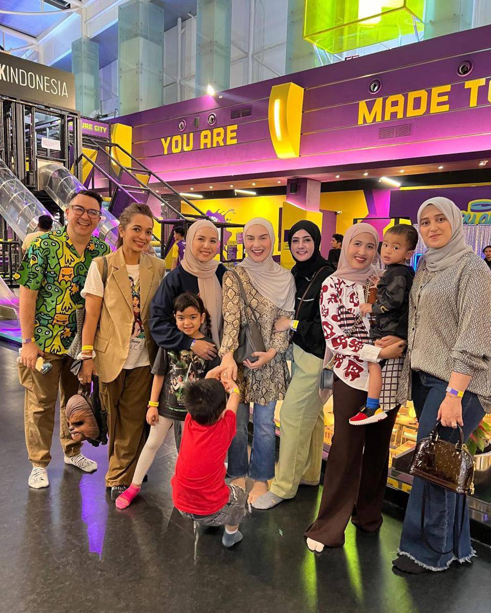 artis di ulang tahun Kiano (Instagram.com/tya_ariestya)