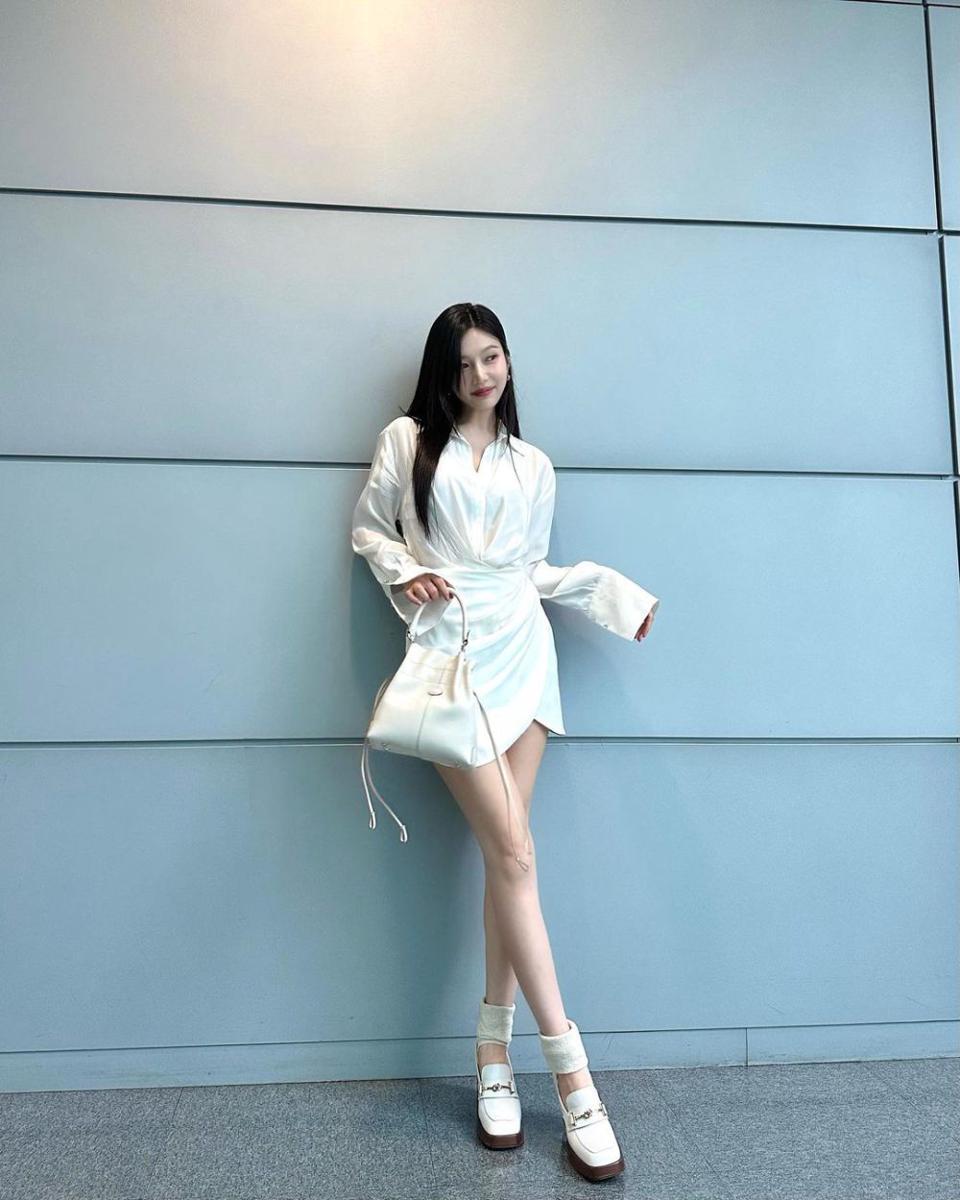 mix and match dress ala Joy Red Velvet (instagram.com/_imyour_joy)