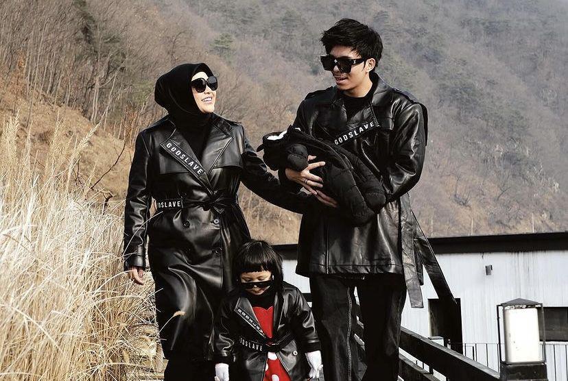 potret keluarga Atta-Aurel liburan di lokasi syuting In The Soop BTS (Instagram.com/lake192)