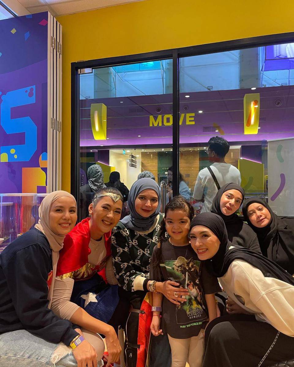 artis di ulang tahun Kiano (Instagram.com/tya_ariestya)