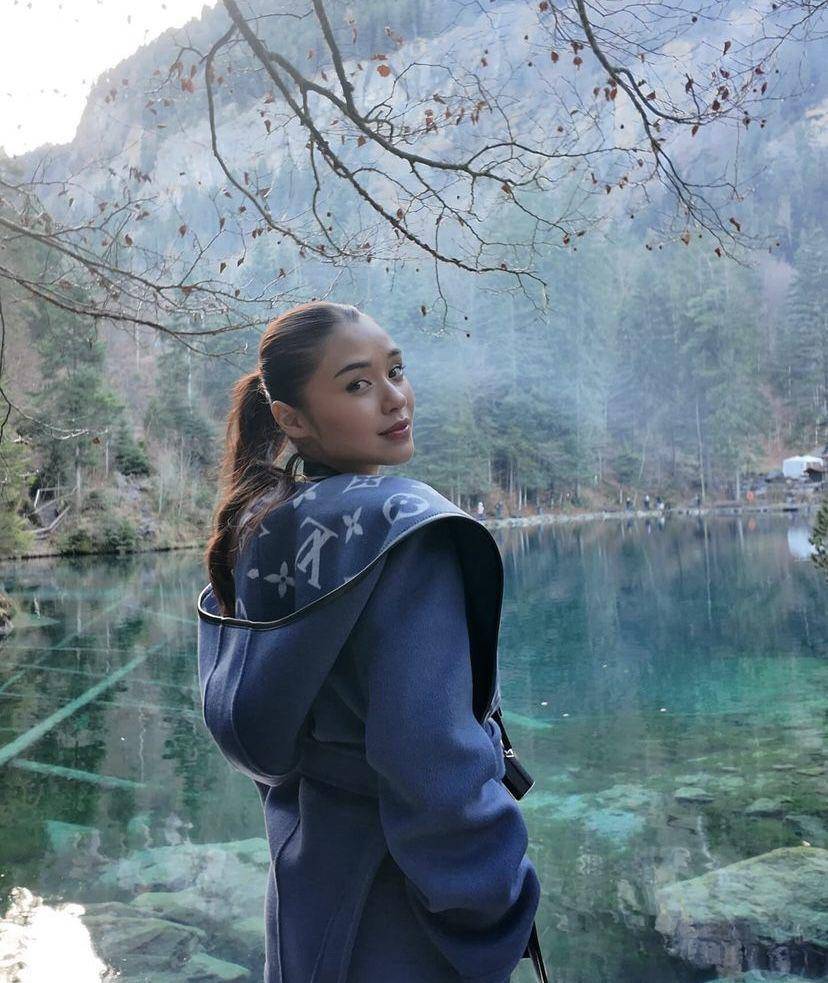Lula Lahfah liburan ke Swiss (instagram.com/lulalahfah)