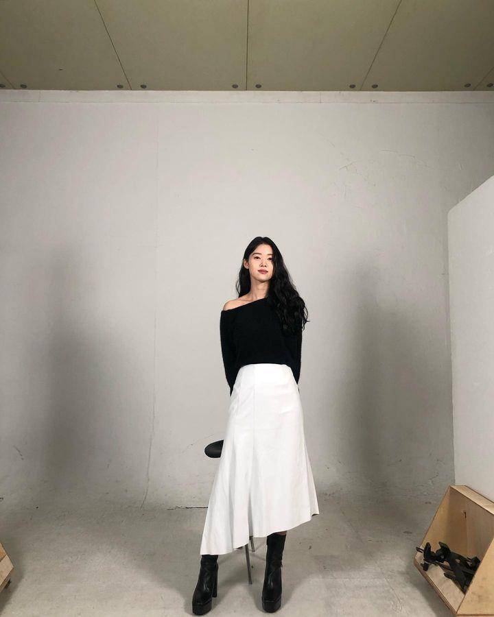 OOTD Jung Yi-Seo (instagram.com/honestly_august)