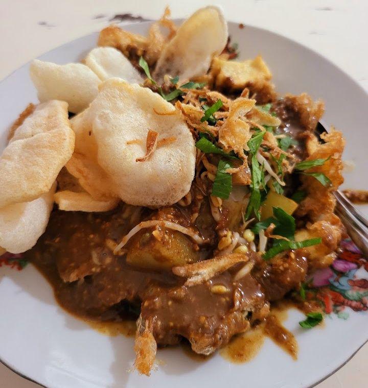 Rujak Cingur Prabu (google.com/maps/Anggolo Pryadiy)