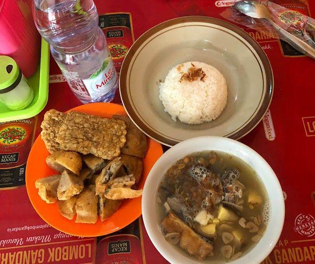 Sop Ayam Kampung dan Timlo Bu Evi (google.com/maps/Rifai Putratama)