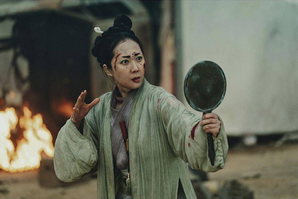cuplikan Yum Jung Ah di film Alienoid: Return to the Future (instagram.com/cjenmmovie)