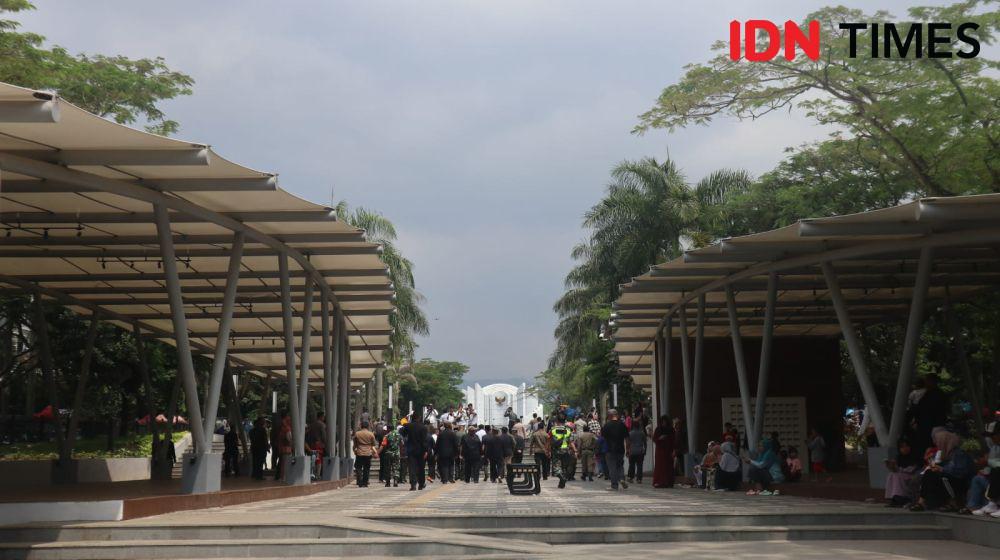 Pemprov Jabar Larang PKL Mangkal di Monumen Perjuangan