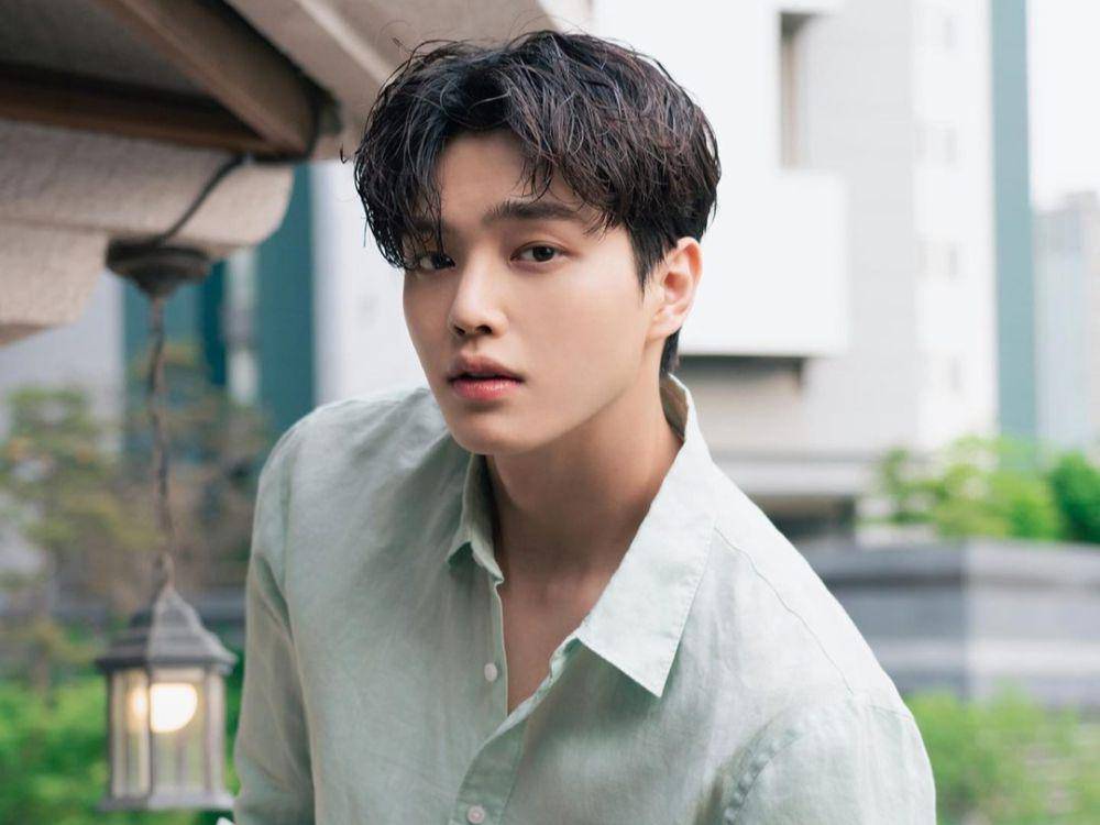 potret Song Kang (instagram.com/songkang_b)