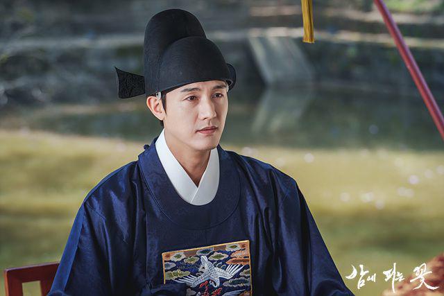 cuplikan drama Knight Flower (dok. MBC/Knight Flower)