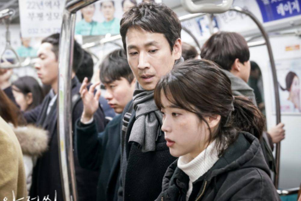 12 Artis Populer Ini Pernah Satu Proyek Akting dengan Lee Sun Kyung