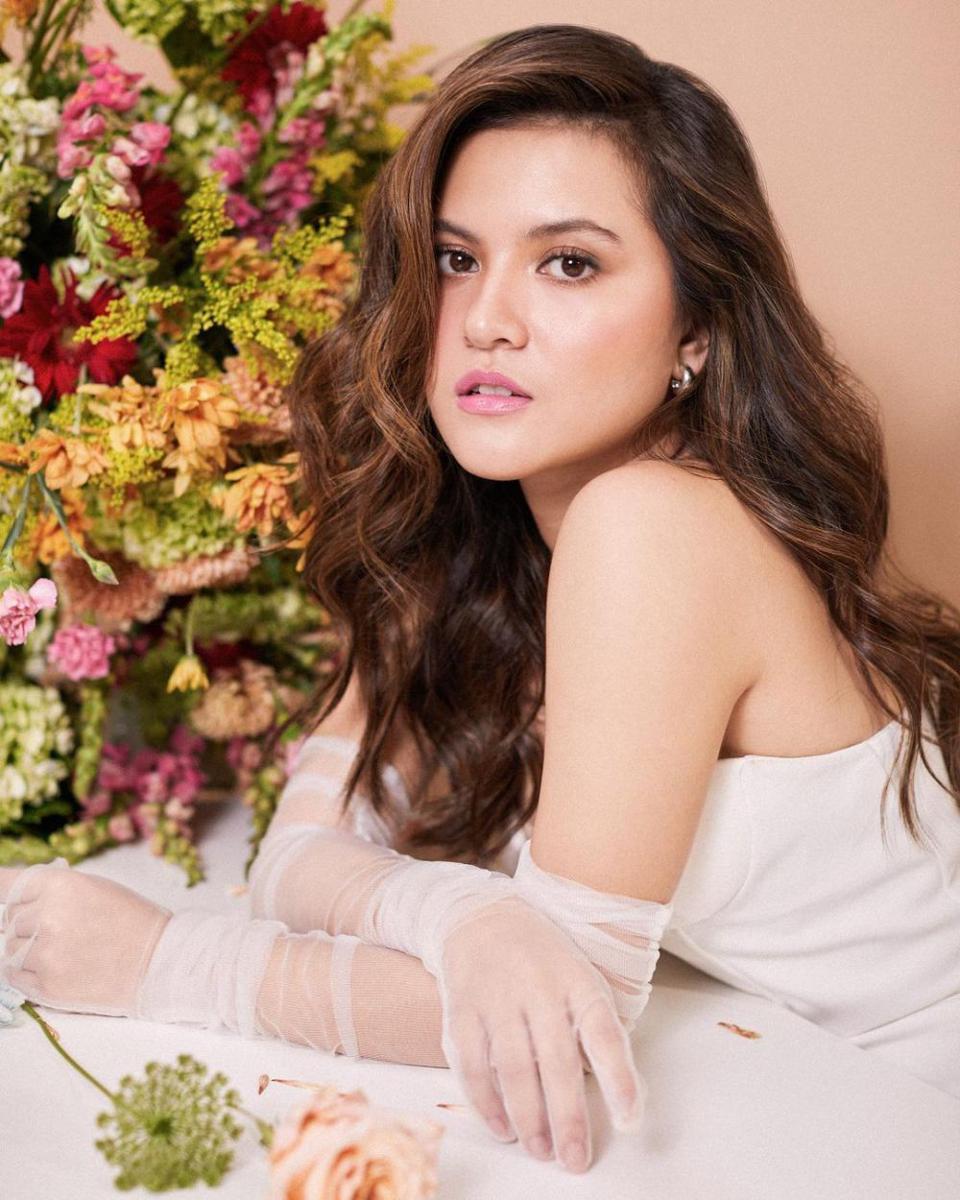 makeup natural ala Marsha Aruan (instagram.com/aruanmarsha)