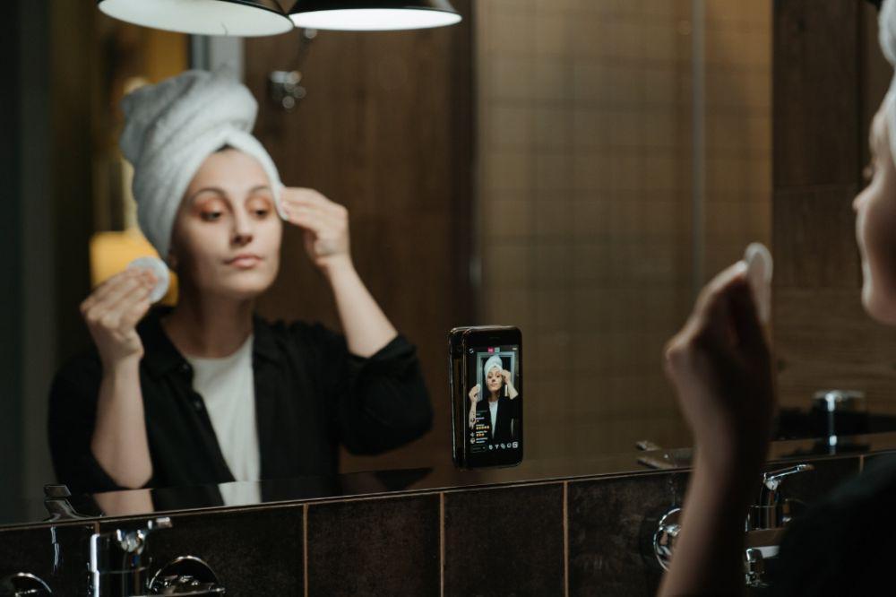 ilustrasi skincare (pexels.com/cottonbro studio)