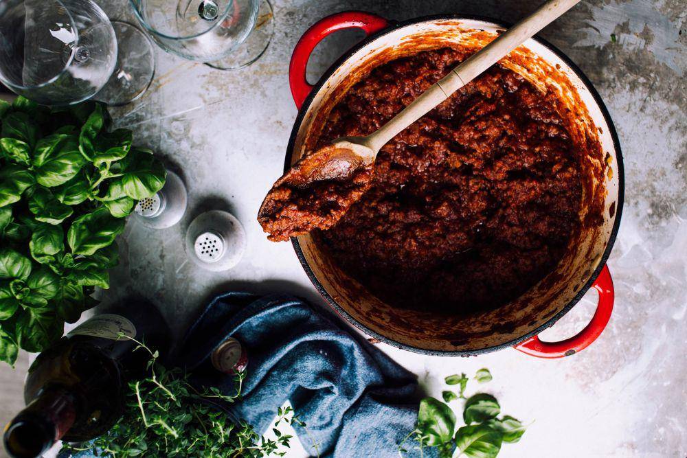 Ilustrasi bumbu seblak (unsplash.com/Food Photographer | Jennifer Pallian)
