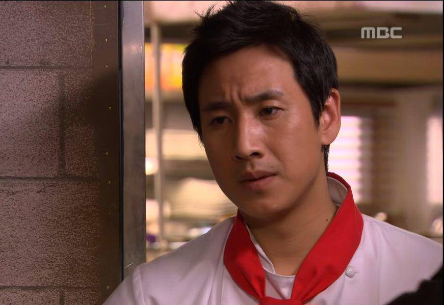 Lee Sun Kyun di drama Pasta (dok. MBC/Pasta)