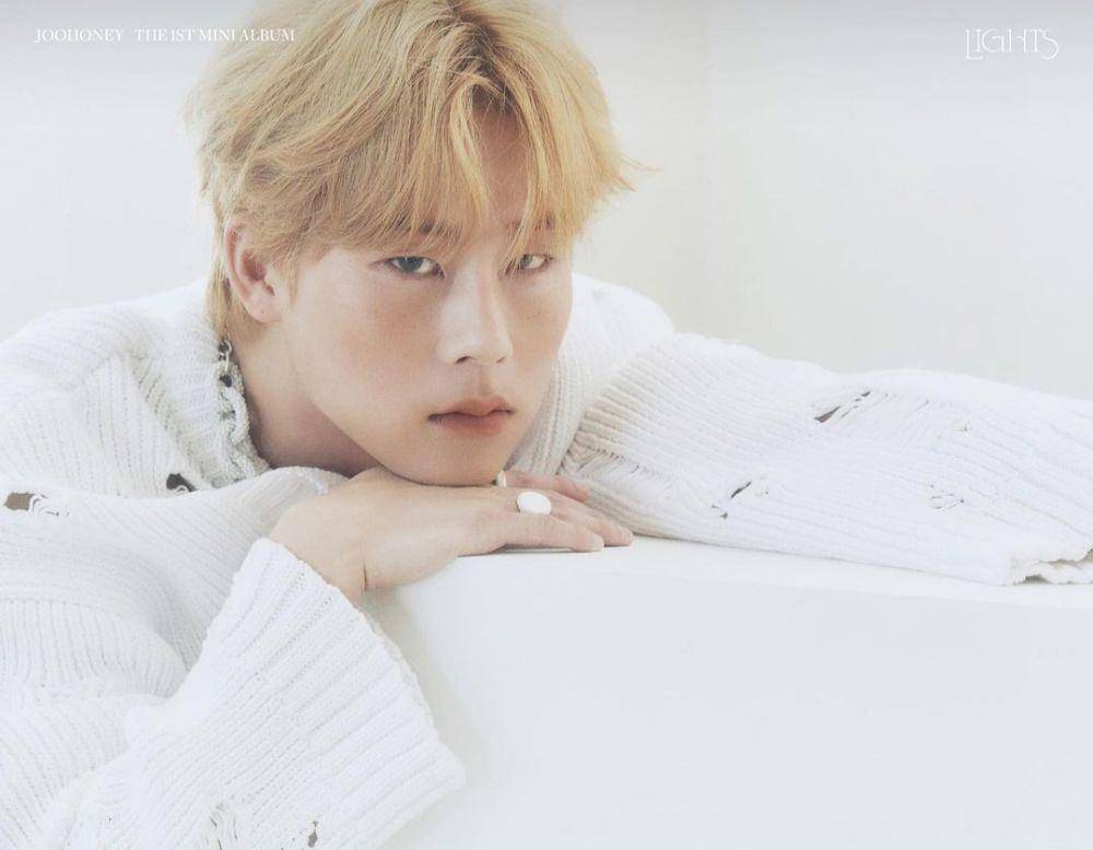 Joohoney MONSTA X (instagram.com/official_monsta_x)