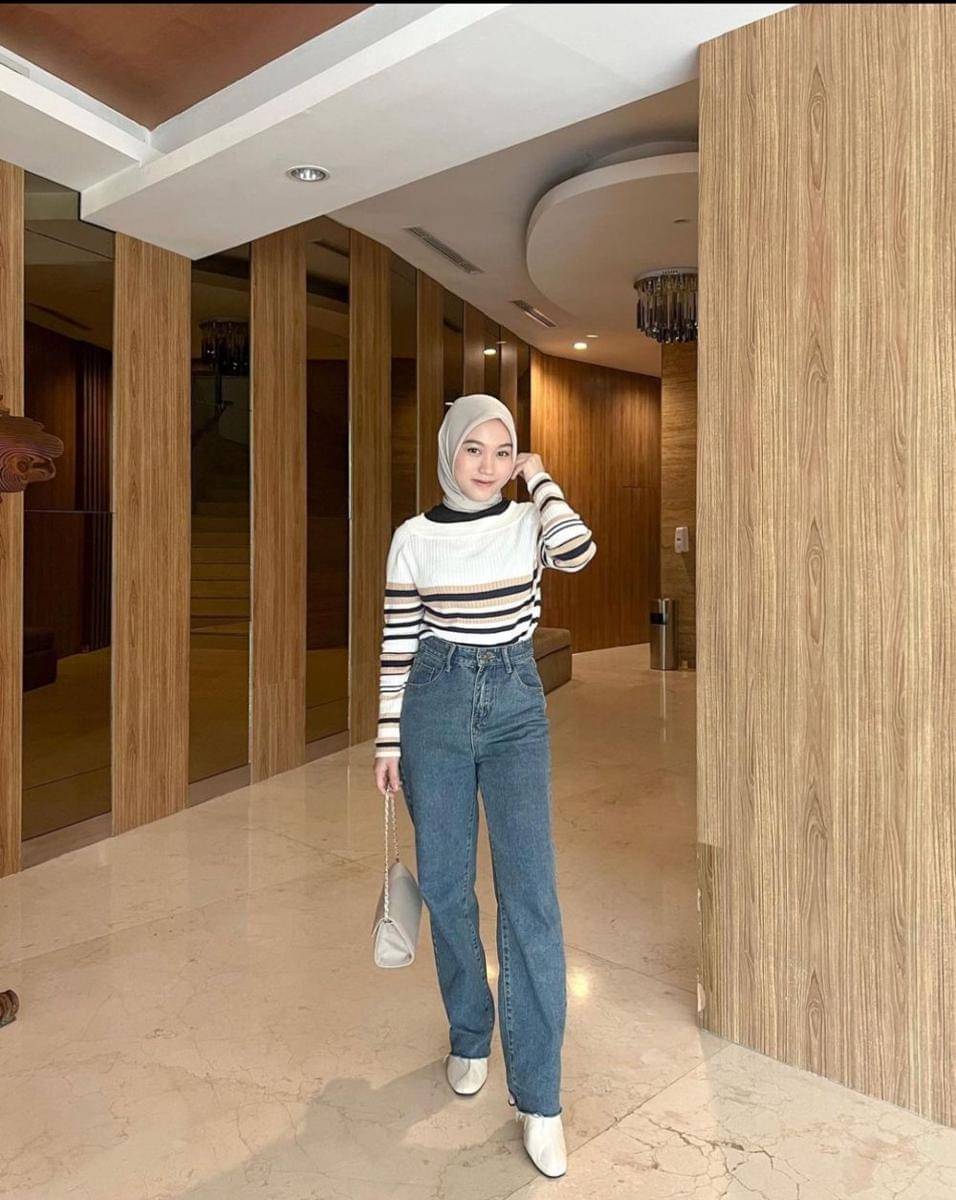 OOTD Zahra Humaira (instagram.com/zhrhumaira)