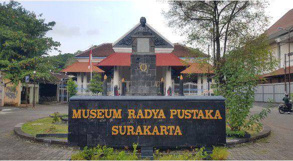 Museum Radya Pustaka (pariwisatasolo.surakarta.go.id)