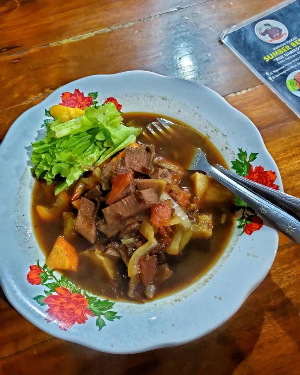potret makanan di Sumber Bestik Pak Darmo (instagram.com/ck_yodha)