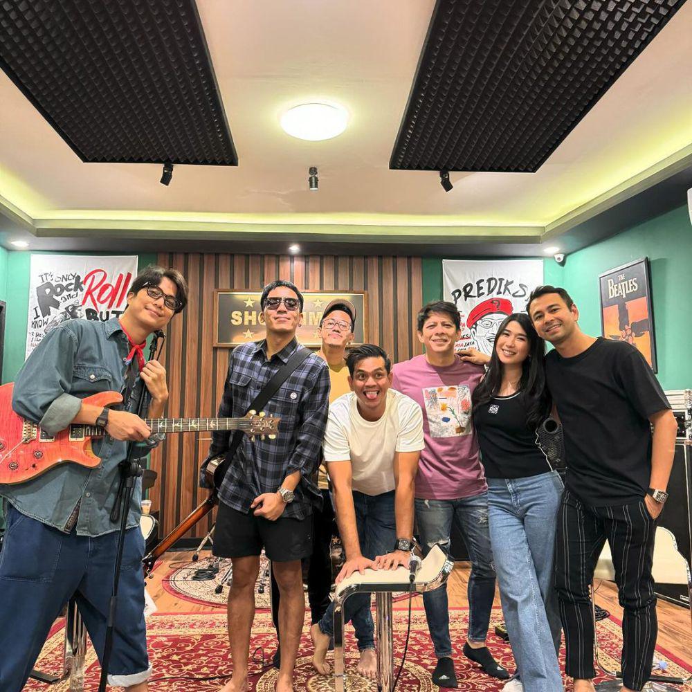 potret Ariel dan The Popstars (instagram.com/raffinagita1717)